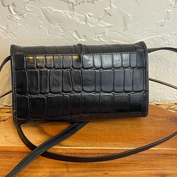 Brighton Black Leather Embossed Crossbody Purse - Picture 4 of 11